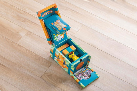 Pokémon TCG: Paldea Adventure Chest (7 Foil Promo Cards & 6 Booster Packs)