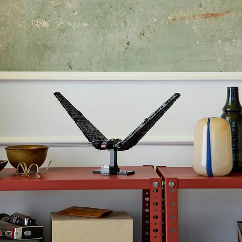 LEGO Star Wars 75406 – Kylo Ren’s Command Shuttle