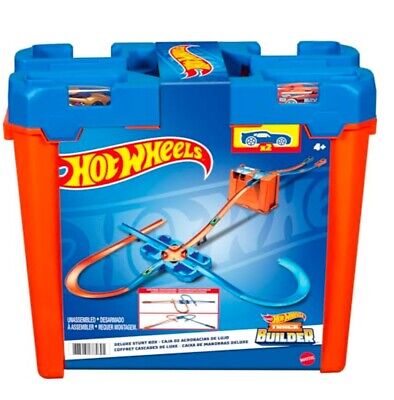 Hot Wheels Track Builder Deluxe Stunt Box – Portable 15‑ft Track Case with Curve Pieces, Launchers & 2 Cars for Stunt Racing Play – Ages 6+