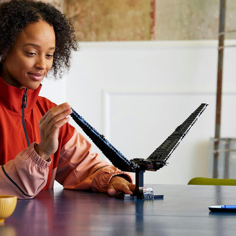 LEGO Star Wars 75406 – Kylo Ren’s Command Shuttle