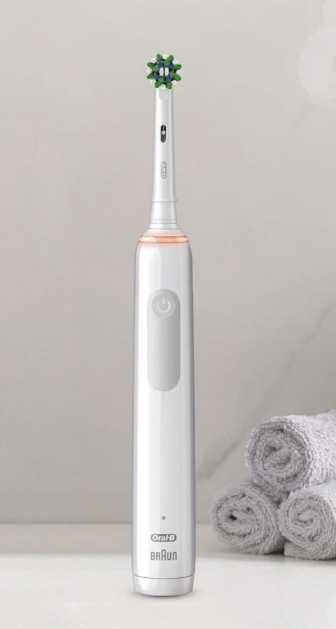 Oral B Pro 3 Cross Action White Electric Toothbrush