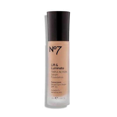 No7 Lift & Luminate Triple Action Serum Foundation – Mocha 260N